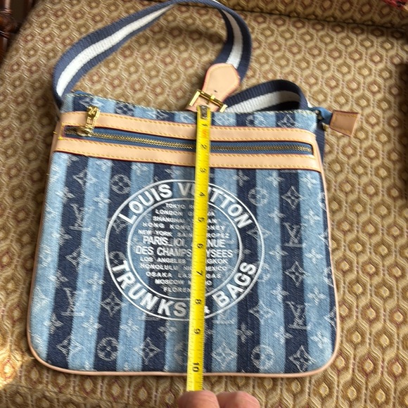 Blue and Tan Trunks & Bag - Picture 4 of 7